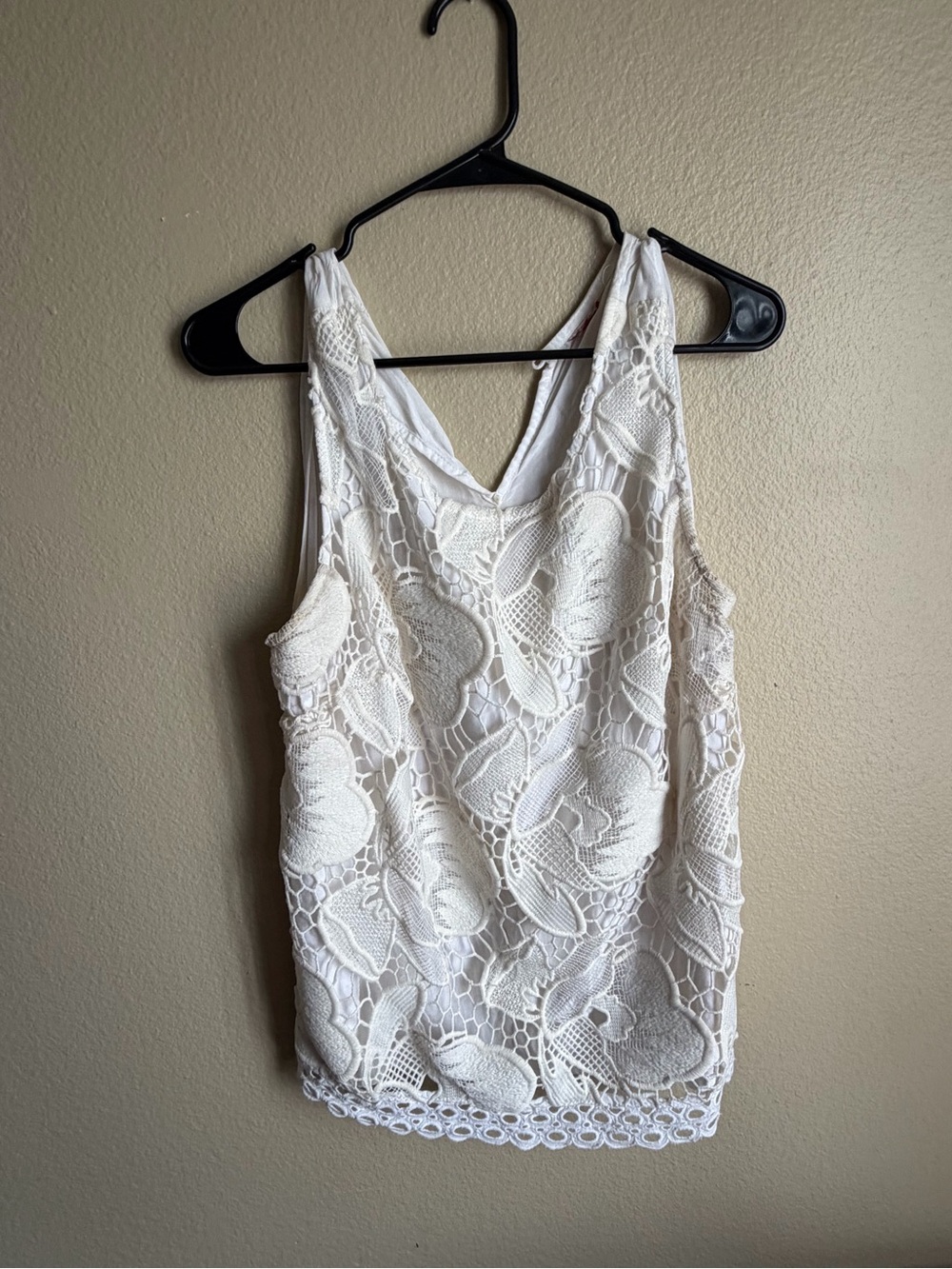 White Crochet Lace V-Neck Camisole